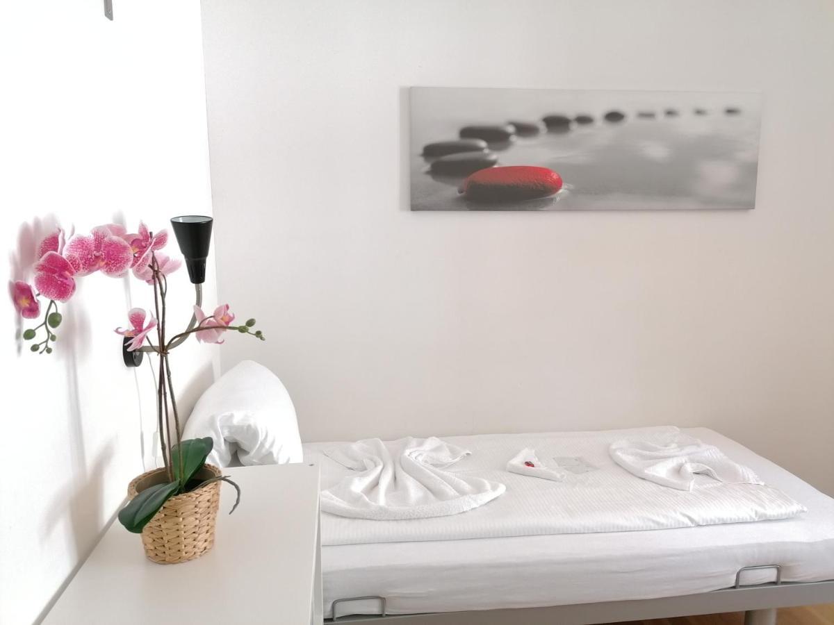 Easy-Living Lucerne City Apartments 2 ภายนอก รูปภาพ
